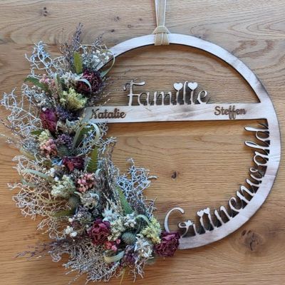 Personalisierter Familien-Loop mit Trockenblumen